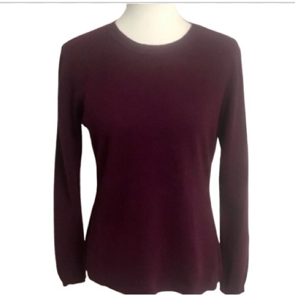 NEW Qi 100% Cashmere Merlot Crew Neck Sweater M - Picture 1 of 6